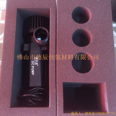 海綿內(nèi)托對(duì)各行各業(yè)產(chǎn)品起到絕緣、密封、防震、防塵、填充、隔音、固定，能夠保護(hù)包裝產(chǎn)品在運(yùn)輸過程中安然無恙，起到保護(hù)產(chǎn)品的一個(gè)作用，同時(shí)可以美化產(chǎn)品，提升產(chǎn)品檔次。